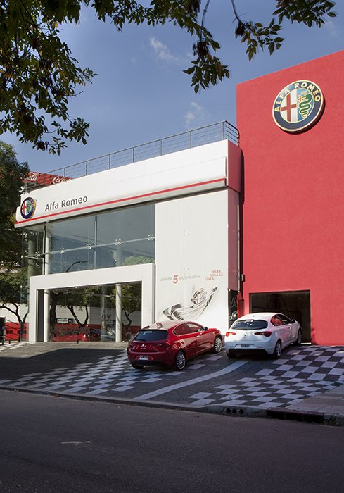 arquitectura-comercial-para-marcas-de-alta-gama-alfa-romeo-arquitecta-ana-lujan-destacada