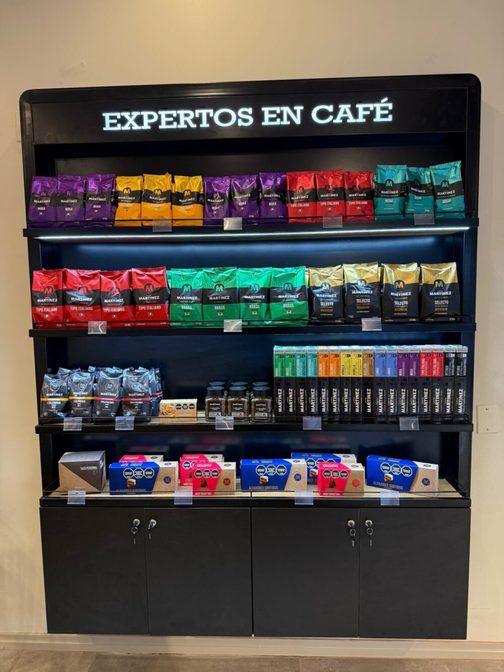 Exhibidores comerciales a medida