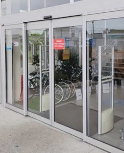 AUTOMATIZACION DE ACCESOS COMERCIALES