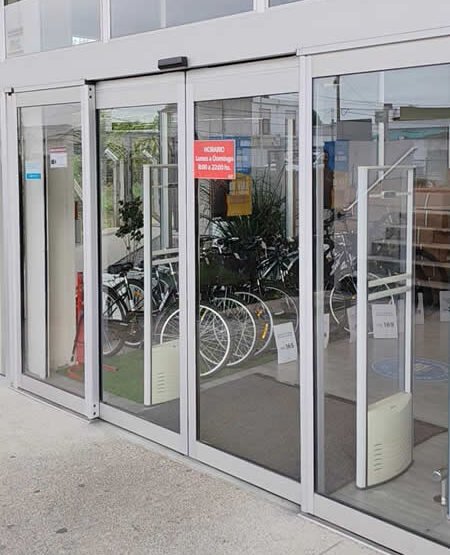AUTOMATIZACION DE ACCESOS COMERCIALES